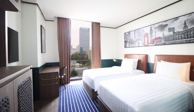 Ashley Tugu Tani Menteng