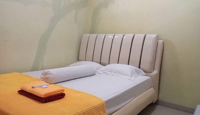 Hotel O Kost Nian Syariah Near SPBU Pertamina 74.91657 Mattirotasi Sidrap in Watang Pulu