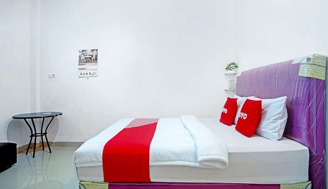 OYO Life 90587 Domen Homestay Syariah in Krui