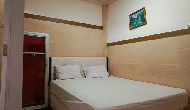 Hotel O Wisma Syariah Lahundape in Kendari