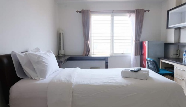 Best Studio Apartment At Pinewood Jatinangor in Cileunyi