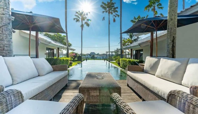 Luxury Berawa Pool Villa in Bali