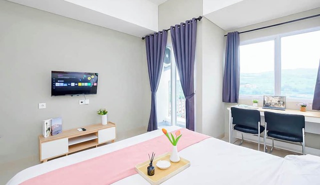Studio Near Bellanova Country Mall At Royal Sentul Park Apartment in Bogor