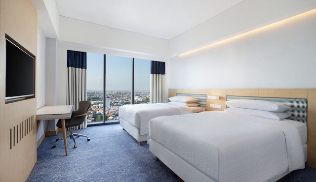 Four Points by Sheraton Surabaya, Tunjungan Plaza in Surabaya