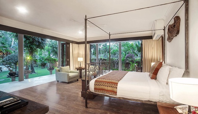 Tranquil Oasis with Ocean Breezes – Bali Villa 1110