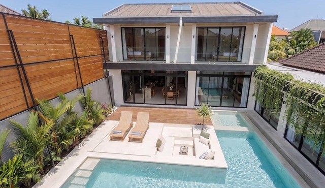 Brand New Opulent Villa, Huge Pool, Best Location in Badung Regency