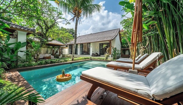 Tropical 2BR in Serene Ubud w Pool & Huge Garden in Ubud