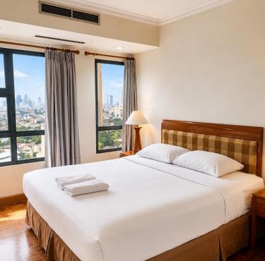 Grand Tropic Suites Hotel