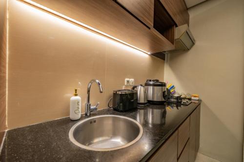Cozy 2BR villa w- pool & garden views