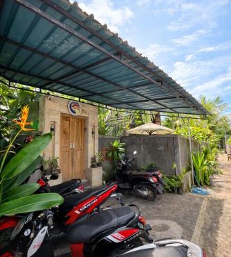 Putra Bali Villa by Antara in Klungkung