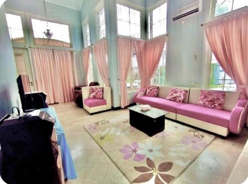 VilaPrincess Sentul 3bedroom Privatepool,Tenismeja in Babakan Madang