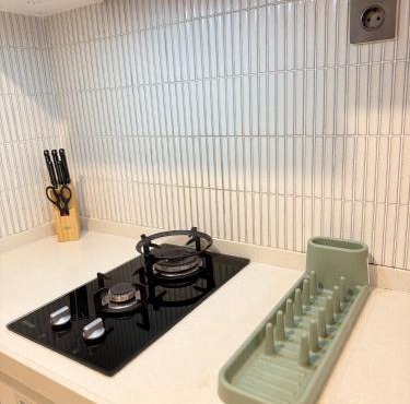Spacious 3BR BSD City & Mountain View with Netflix in Samporo