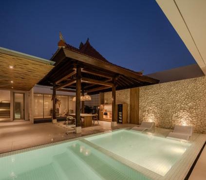 Astavana Suites Batubelig in Seminyak