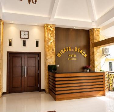 Wisata Beach Hotel in Mandati
