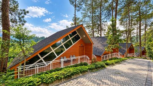 Cabinlyfe by MHM in Bandung