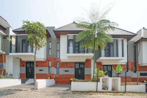 The Lavana Signature Mulia Villa Batu in Tlekung