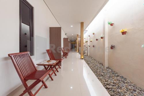 Ummi Home Syariah Mitra RedDoorz in Tegal