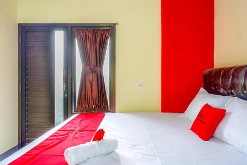 RedDoorz @ Gerbang Dieng Plateau Area in Wonosobo