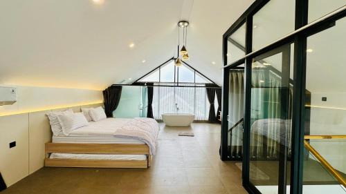 Villa Alam with Pool - Graha Puspa Lembang