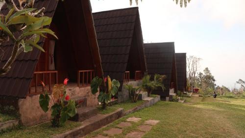 Puncak Giri Nature Bungalow in Gitgit