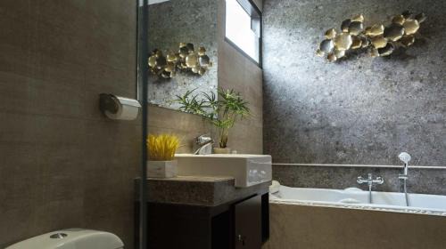 Alcola Boutique Villa - Astonia Unit in Batu