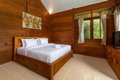 JoeWell Cabin