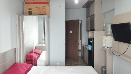 Easton Park Residence Naffi Rooms by Mustika in Cileunyi