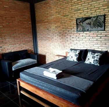 Beachfront Guest House Pacitan