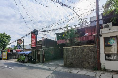 RedDoorz near Cilandak Town Square in Jakarta