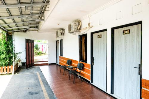 RedDoorz near GOR Satria 3 in Purwokerto
