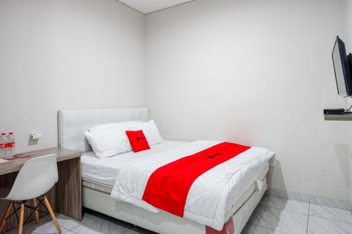 RedDoorz Syariah near UNSOED in Purwokerto