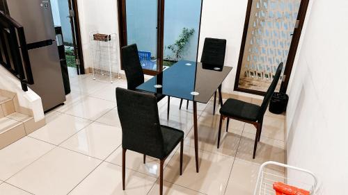Lee Simple House - Summarecon Bandung in Bandung