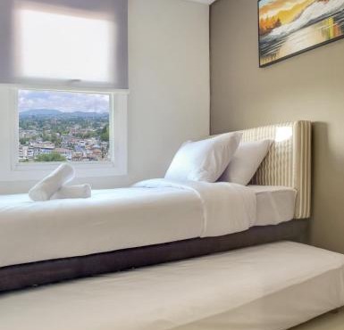 2BR Parahyangan Residences W Pool & Playstation 5