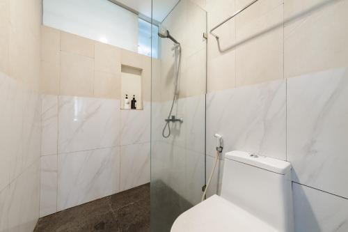 Urbanview Hotel The Lodge Karawaci in Tangerang