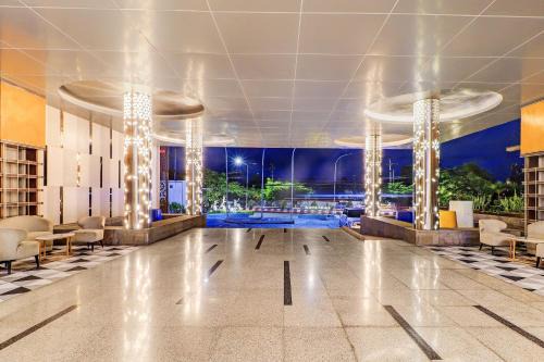 Sunday Hotel Arshika Sunset Road