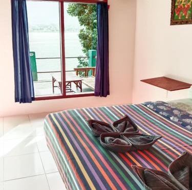 Mario Lakeside Apartments in Tuktuk Siadong