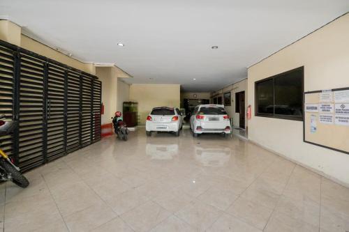 RedDoorz At Graha 99 Simomulyo in Surabaya