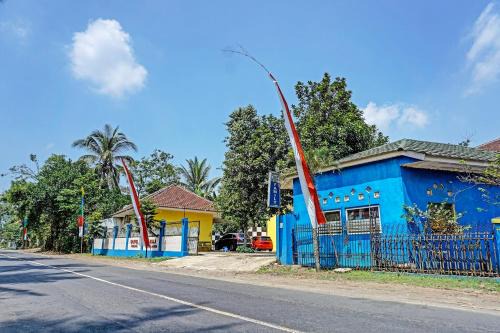 Hotel O Family Blitar in Blitar