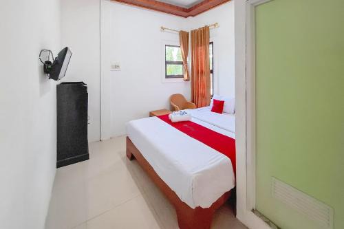 RedDoorz Syariah at Griya Wahid Alun Alun Batang in Batang