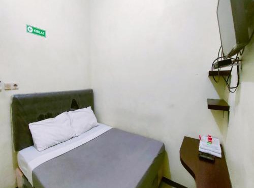 Djati Homestay Redpartner near Gor Djarum Kudus in Kudus