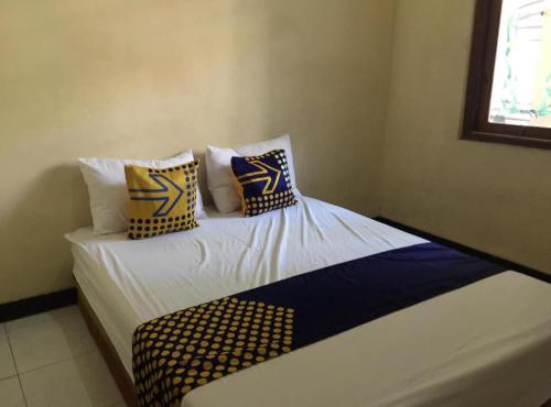 Hotel O Homestay Bu Sun SyariahNearTaman Rekreasi & Pemandian Taman Suruh in Sidoarjo