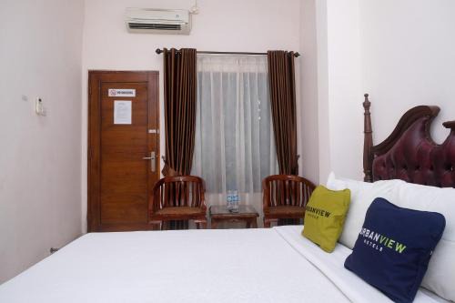 Urbanview Syariah Wisma Wongso Borobudur in Magelang