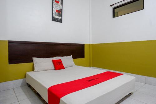 RedDoorz Syariah @ Hotel Wisma Indonesia Kendari in Kendari