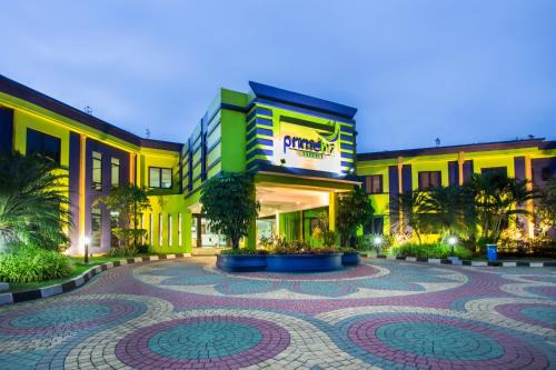 PrimeBiz Hotel Karawang in Cikampek